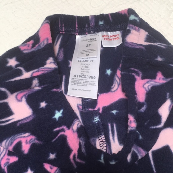 2T (5/$20) Fleece Comfy Pants with Unicorns - Picture 6 of 10